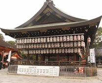 八坂神社 - 舞殿